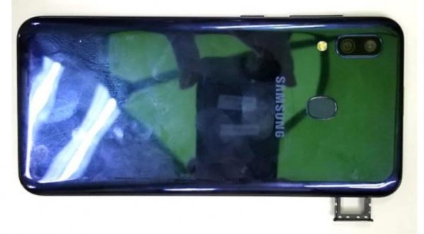 Galaxy M10s back e1568291657397