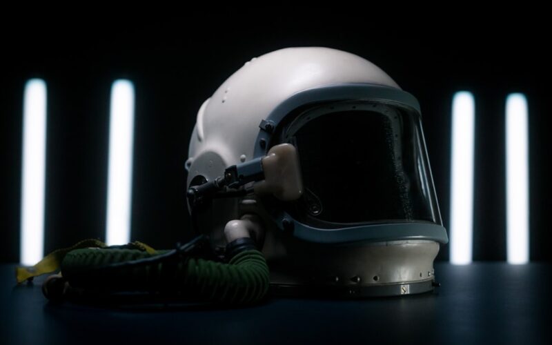 white and grey helmet