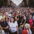 a large group of people are gathered together