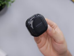 black samsung wireless computer mouse