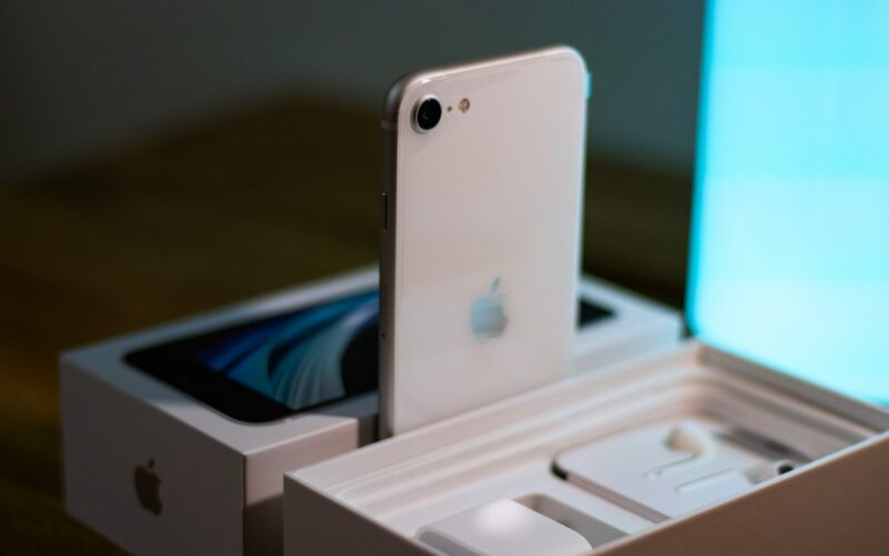 silver iphone 6 on white box